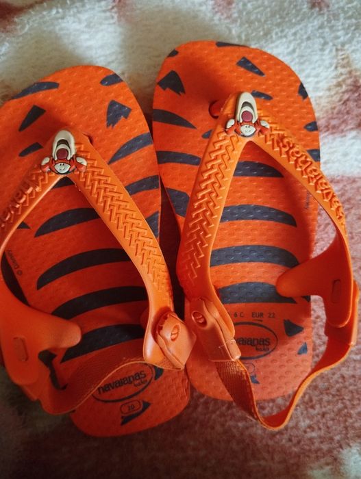 Продам взуття для дівчинки