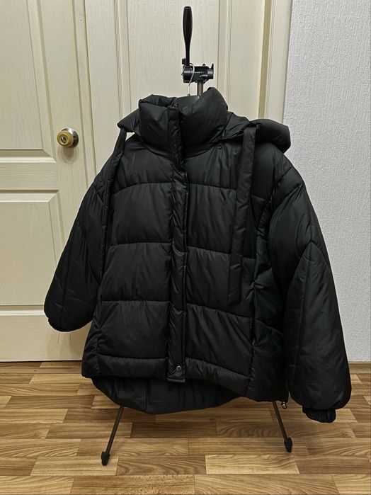 Пуховик чорний oversize