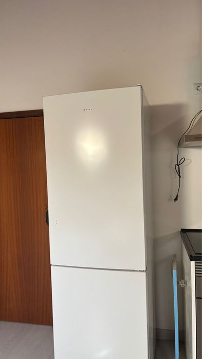 Frigorifico JOCEL semi novo