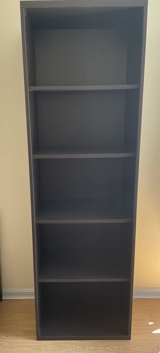 Vende se Estantes