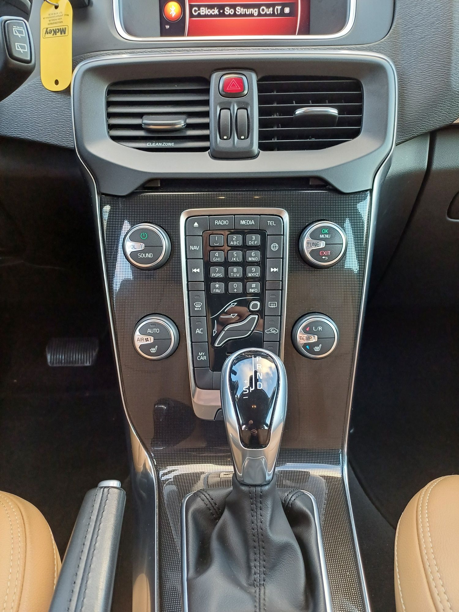Volvo V40 D3(150km) AUTOMAT Cross Country