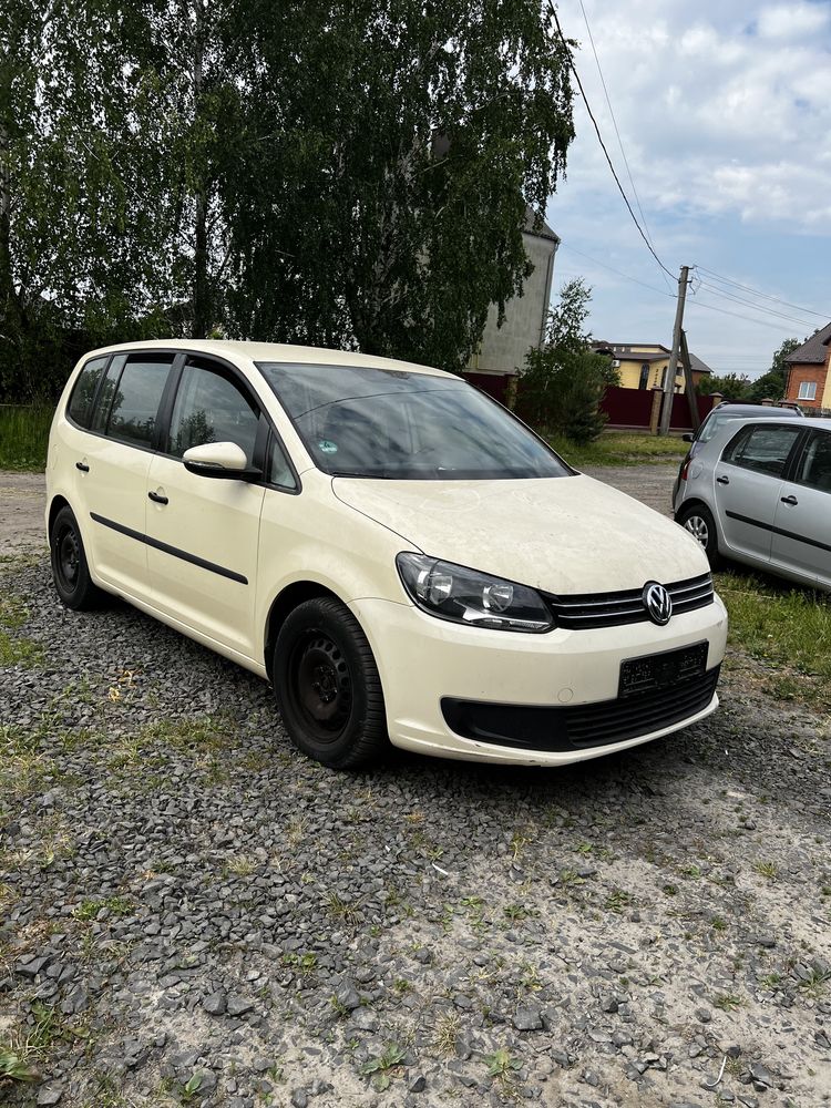 Разборка VW Touran Автошрот Тоуран Туран Запчасти Тауран