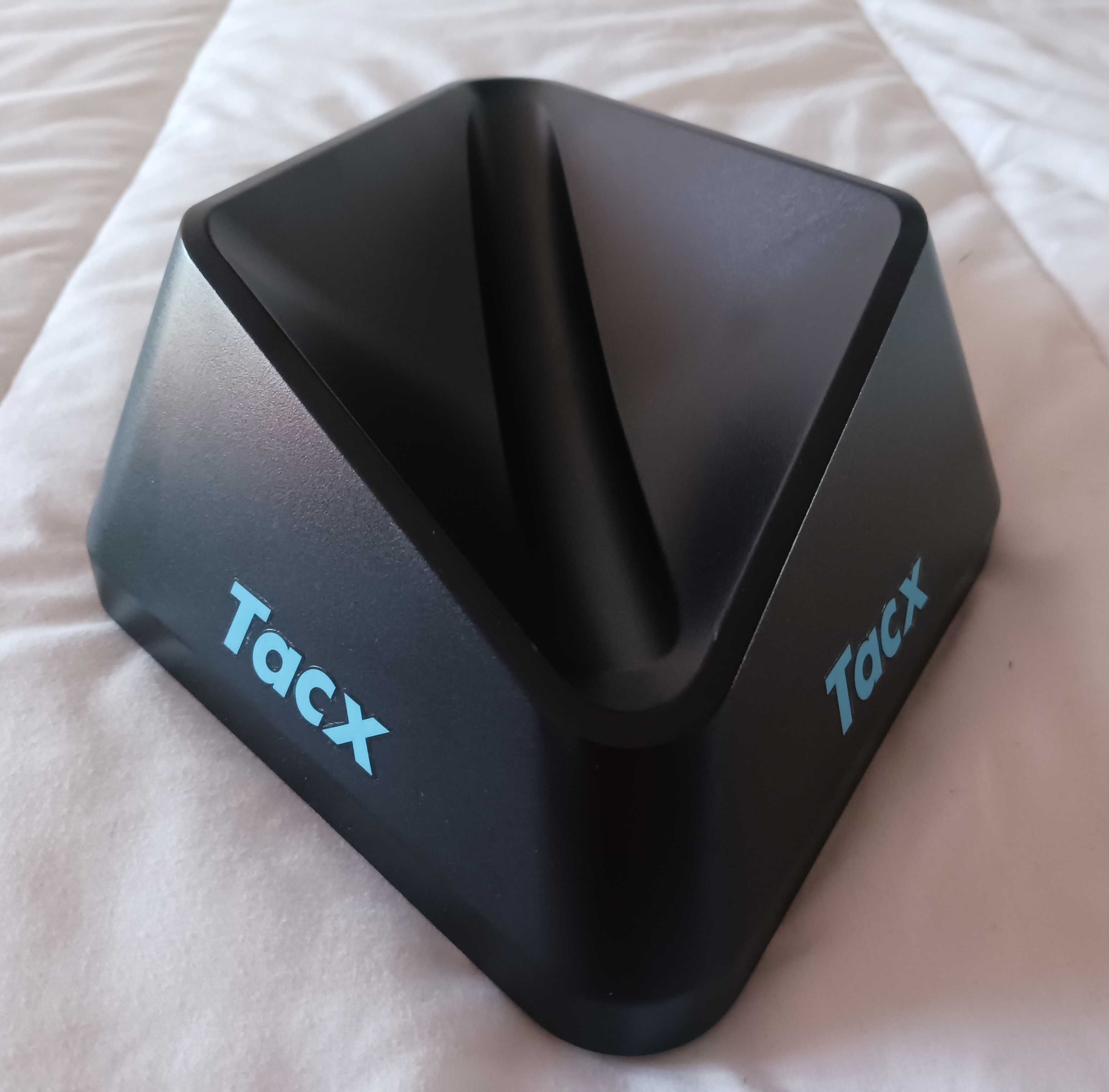 Suporte de movimento para a roda dianteira TACX