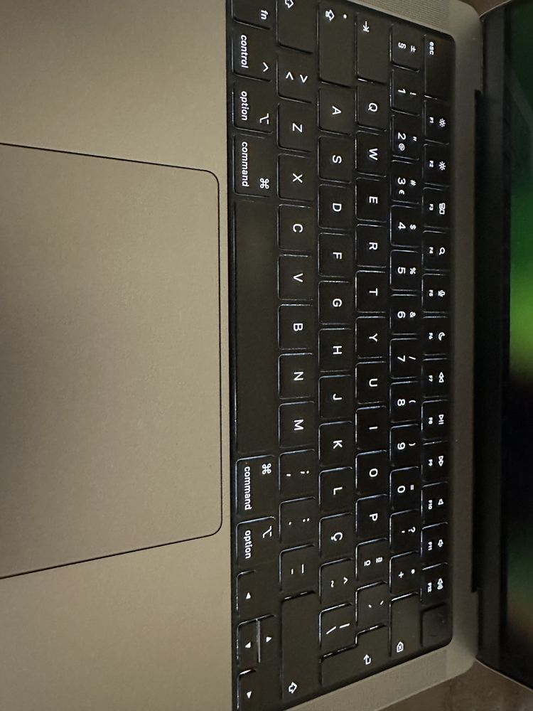 Macbook Pro M1 32GB/ 1TB