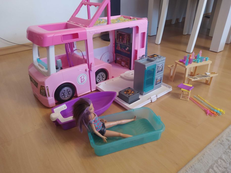 zestaw Barbie Kamper 3w1   GHL9