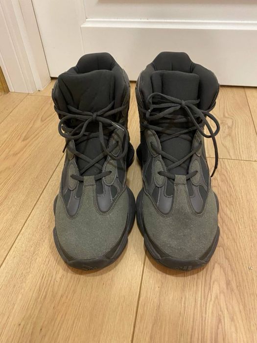 кроссовки (ботинки) в стиле Yezzy