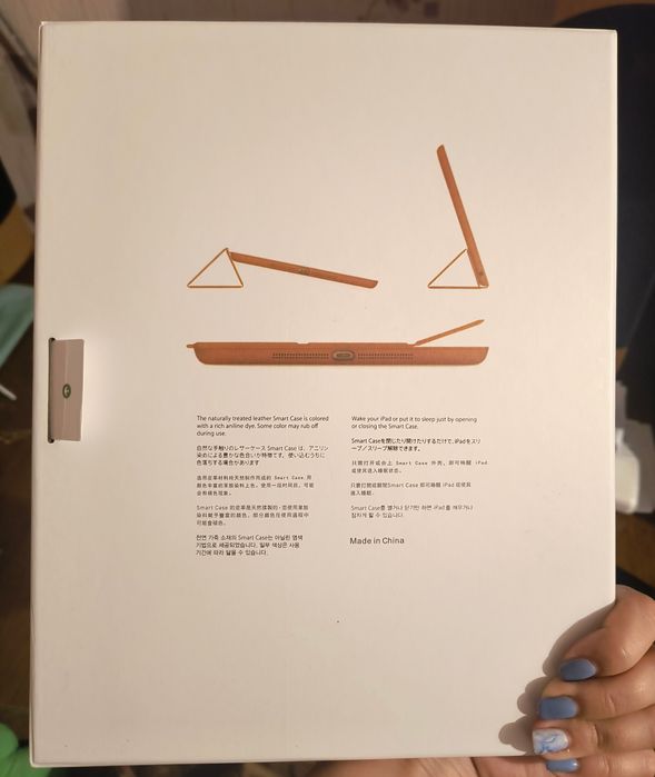 Универсальный чехол на планшет 12,9