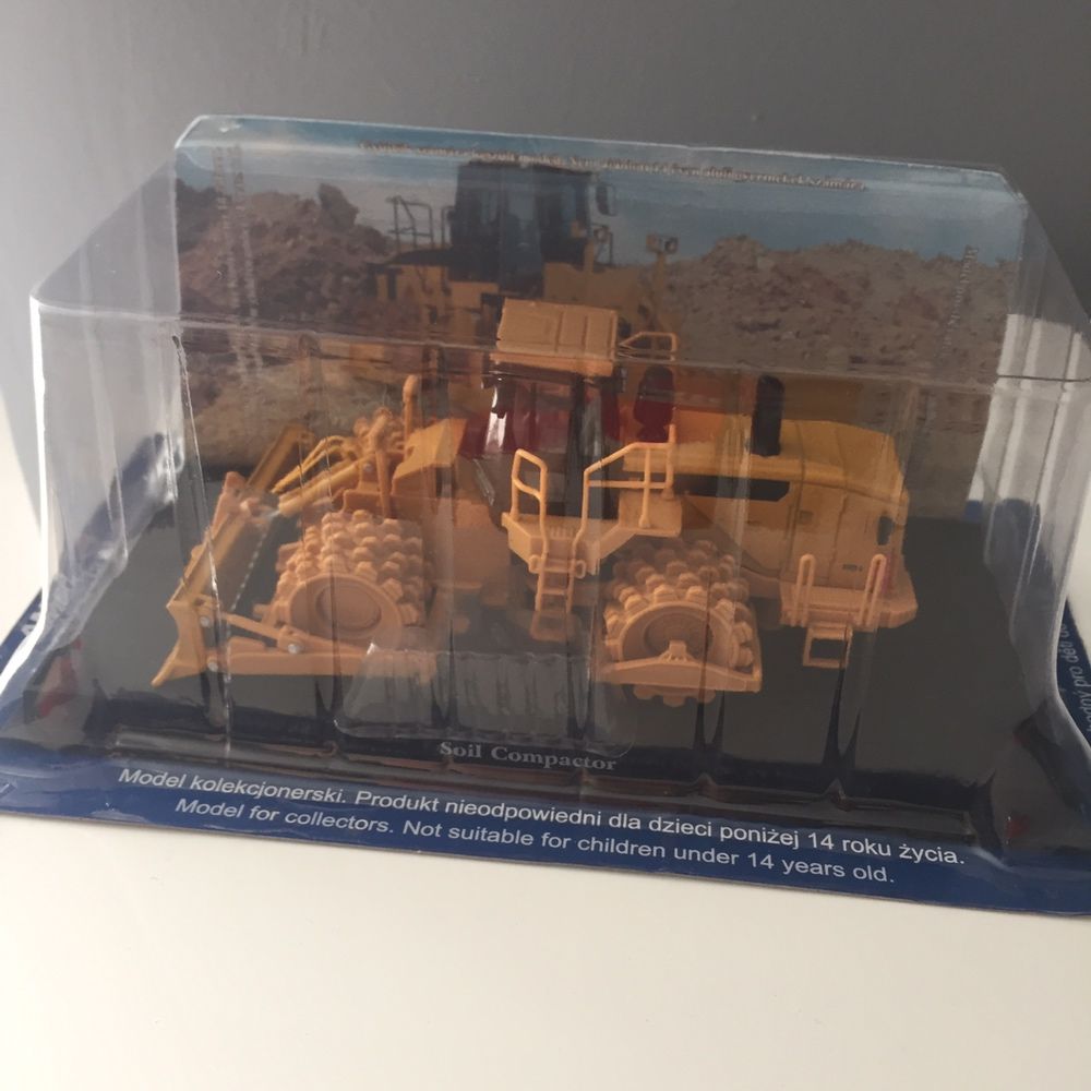 Kompaktor do gruntu 1:64 Kolekcja maszyn budowlanych model nowy gazetk