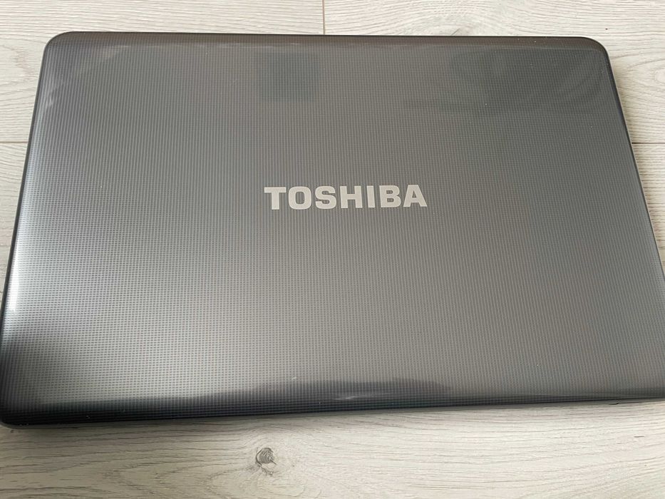 Toshiba Satellite L875 Laptop