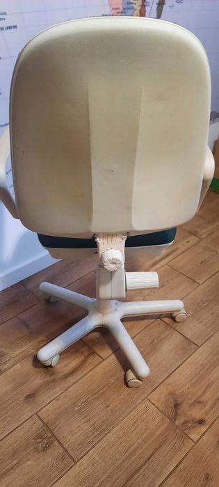 Krzesło biurowe obrotowe