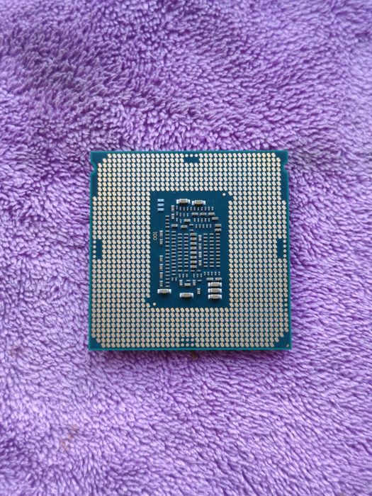 Процесор Intel Core i7 7700