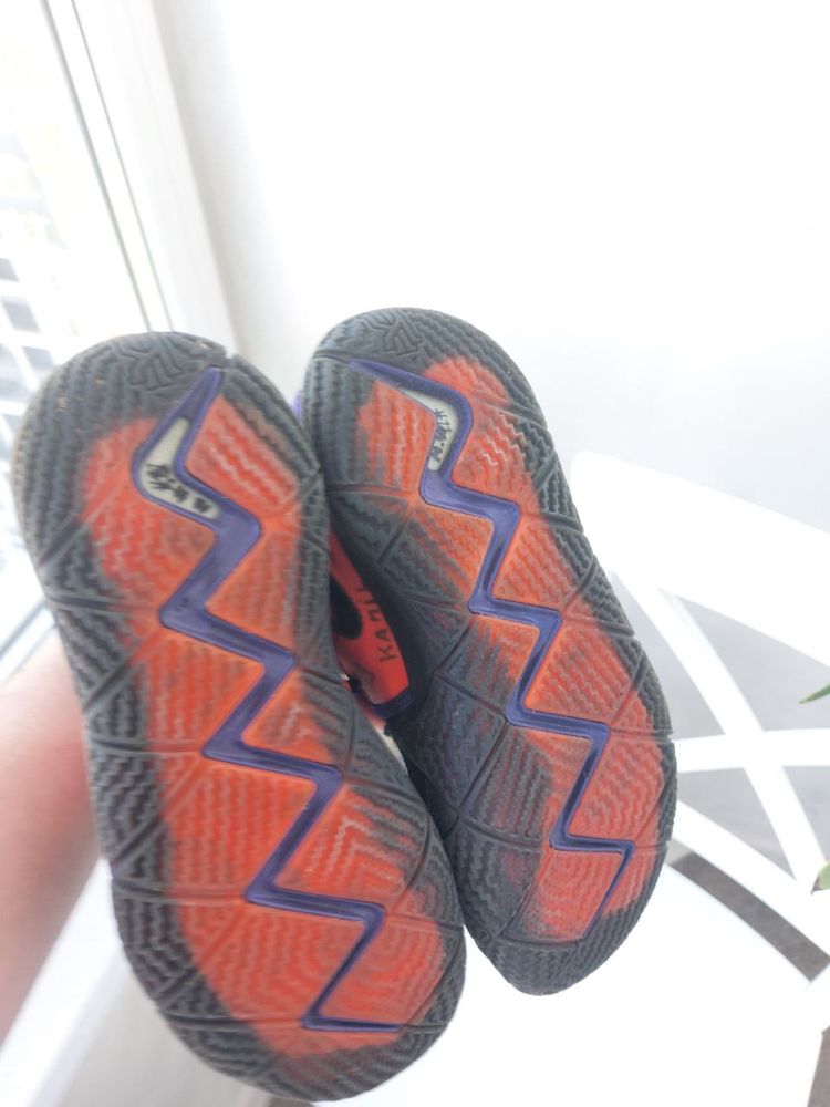 Кросівки Nike Kyrie 4
