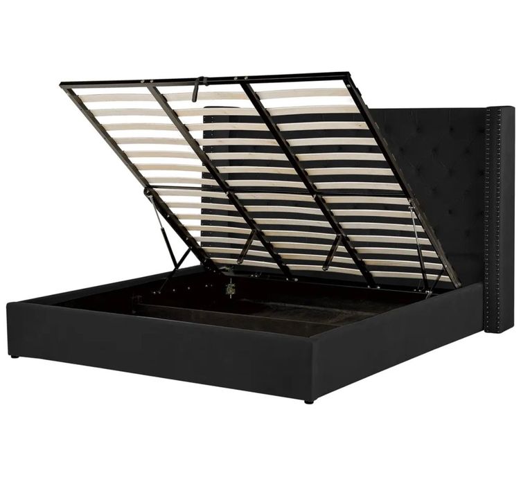 Łóżko razem z materacem marki Wellpur 140x200