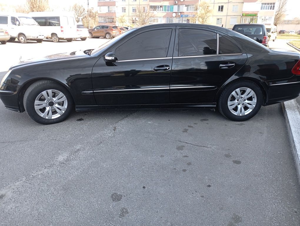 Продам мерседес бенс