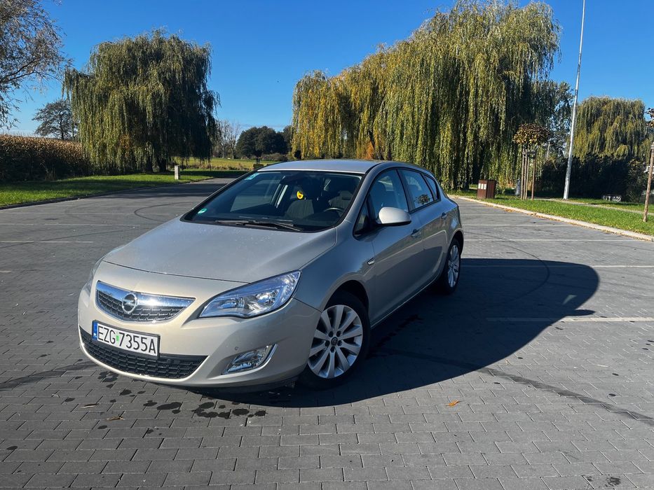 Opel Astra Opel Astra J, 1,6 benzyna