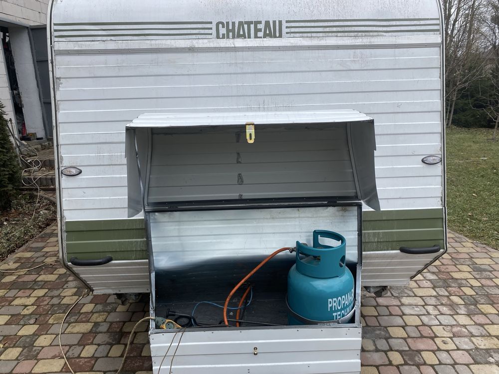 Продам причіп дачу Chateau відмінний стан