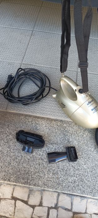 Mini aspirador 800W sem saco