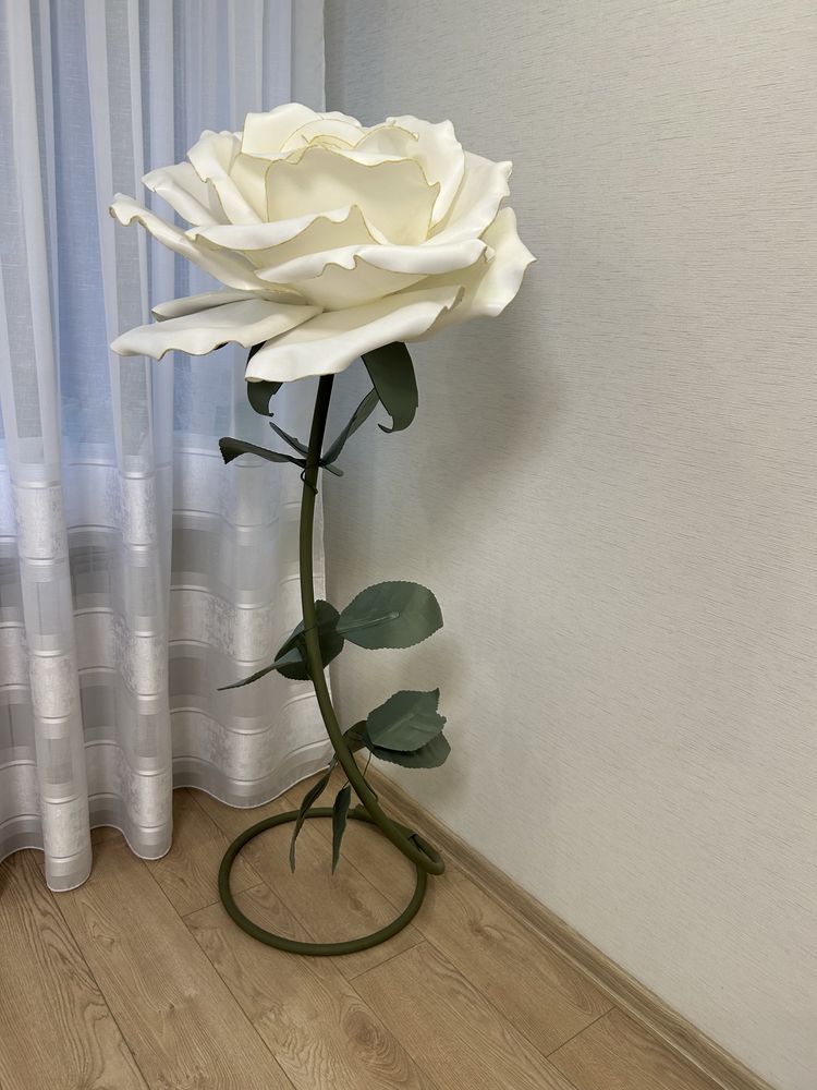 Продам  цветок из изолона