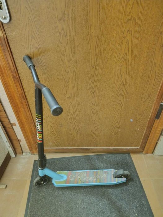 Продам трюковый самокат