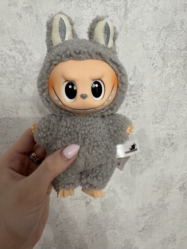 Продам іграшку Лабуба