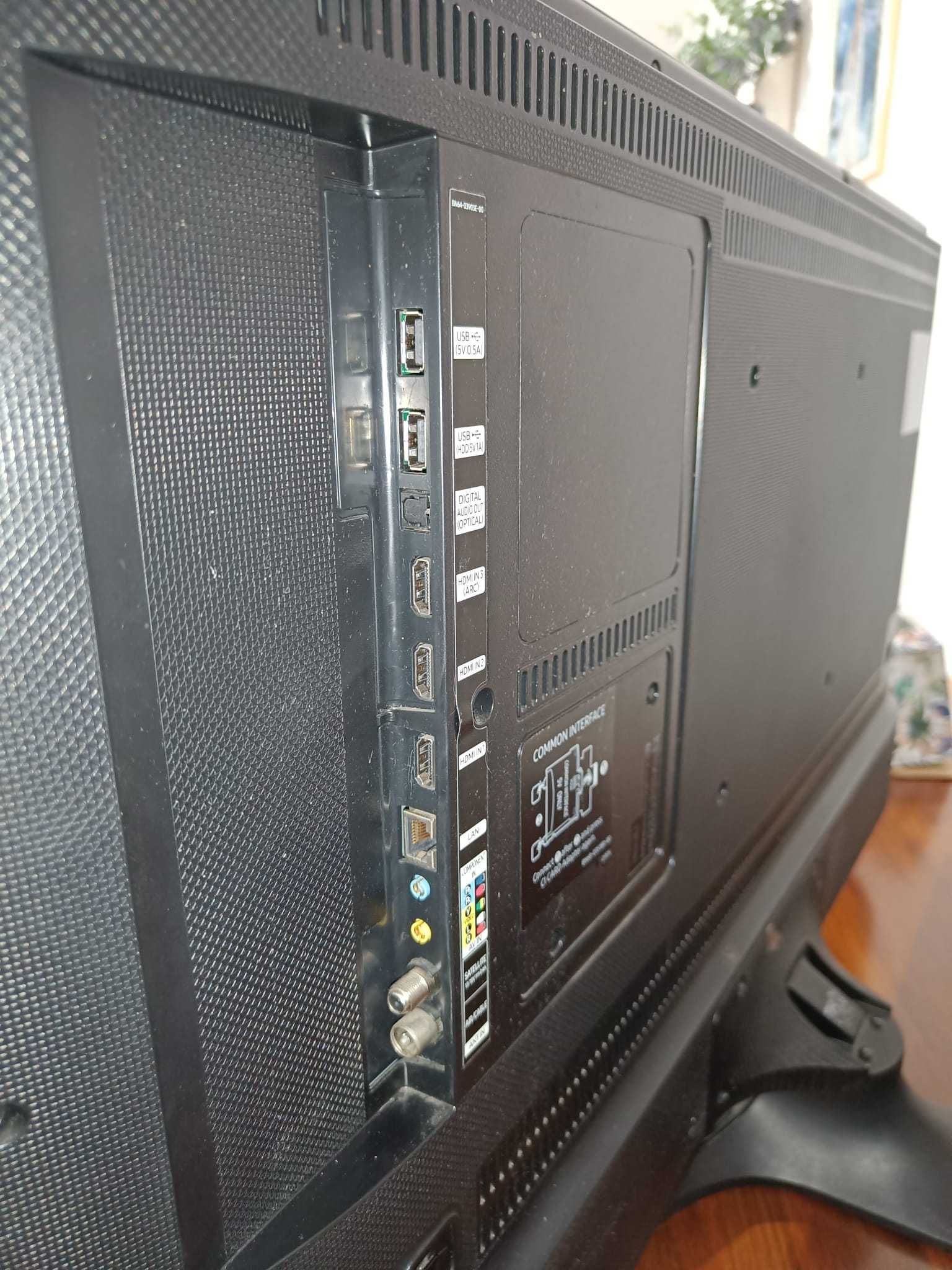 Telewizor Samsung Smart TV UE40MU6179 - SPRAWNY Z WADĄ MATRYCY