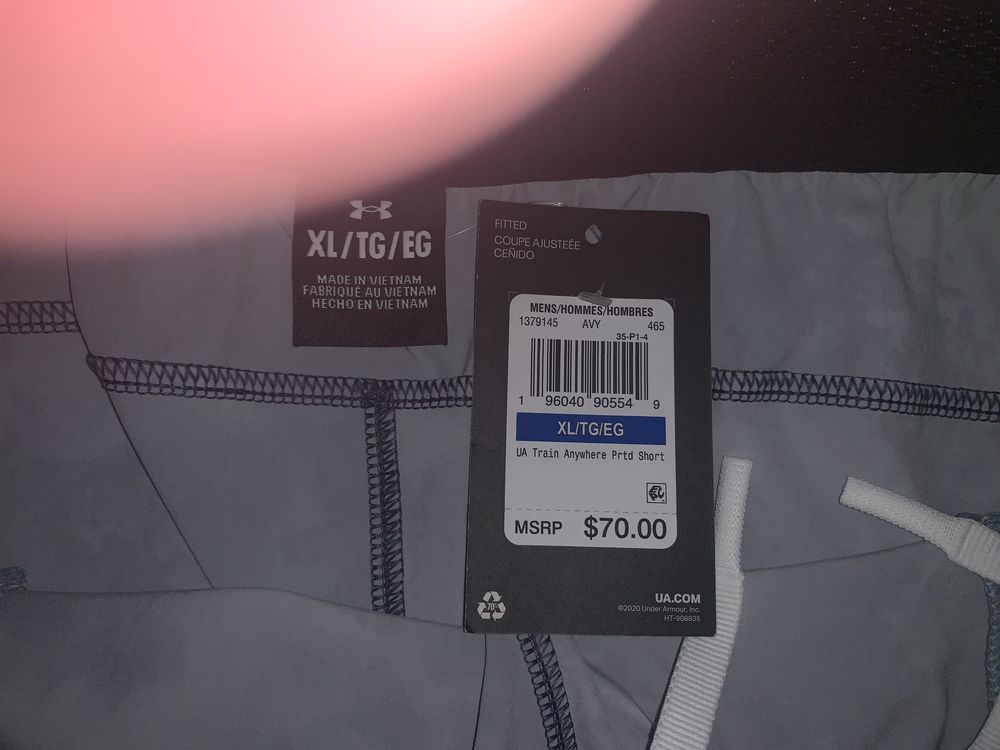 Продам шорты Under Armour размер XL