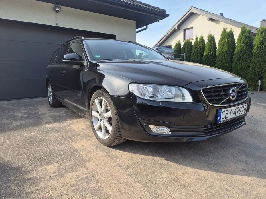 Volvo V70 Volvo v70 lekko uszkodzone.