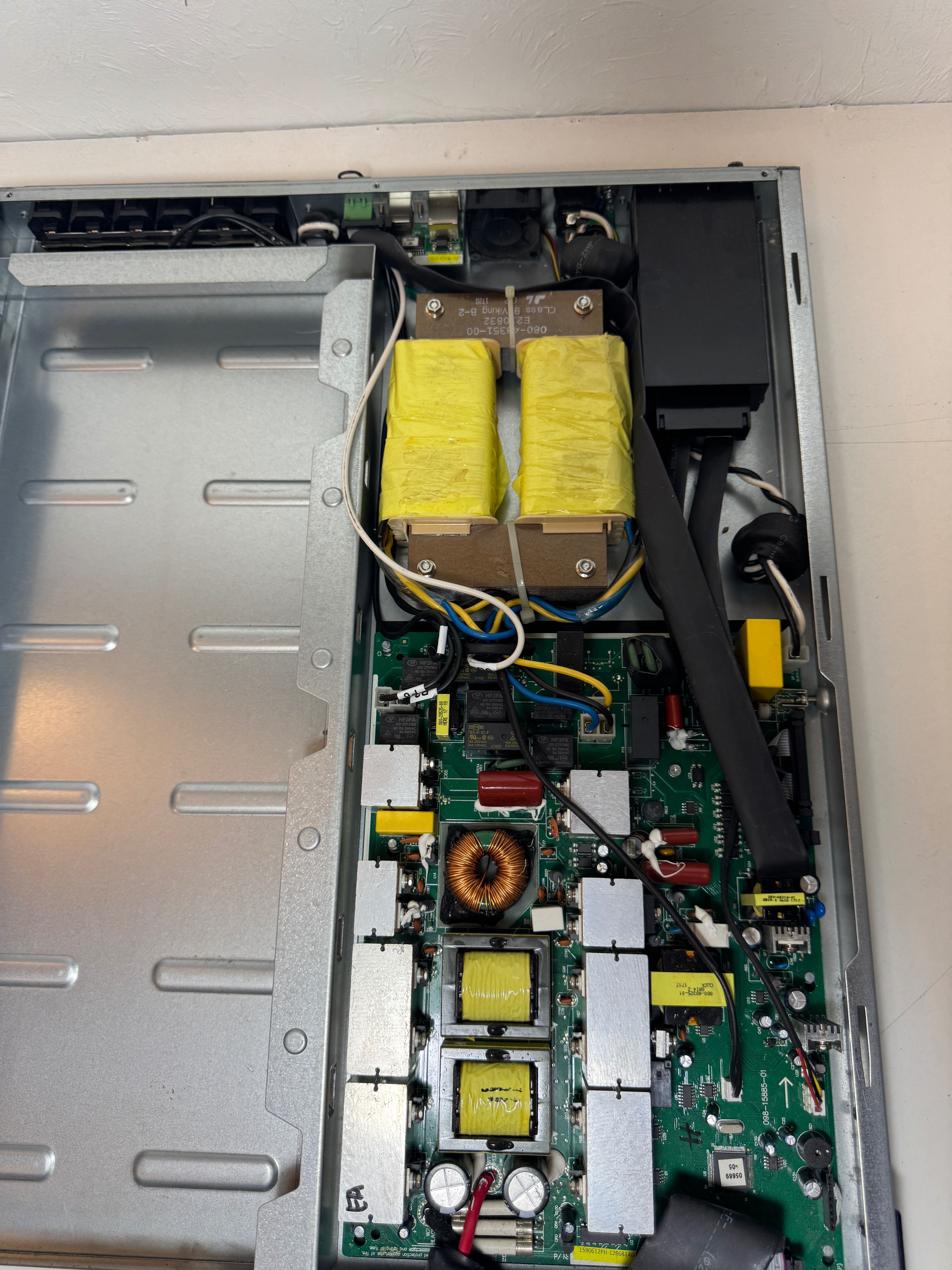 EATON 5S 1550iR zasilacz awaryjny UPS komputerowy