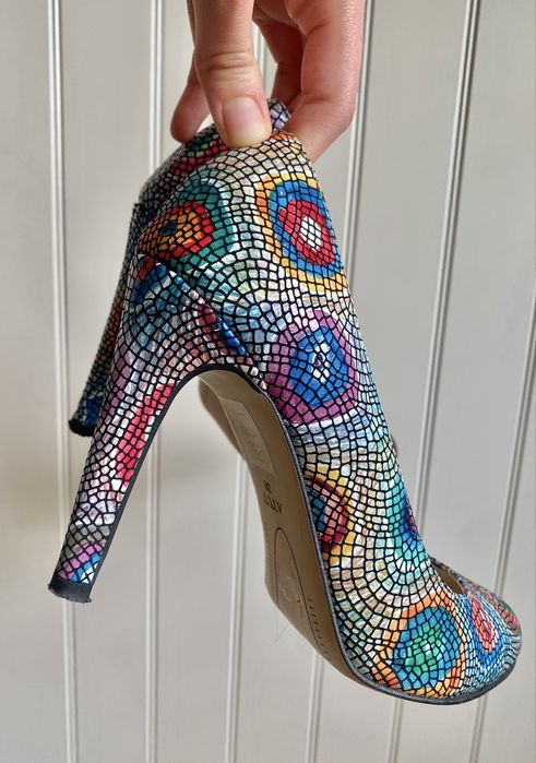 Czółenka szpilki obcasy 38 George Bonelli kolorowe