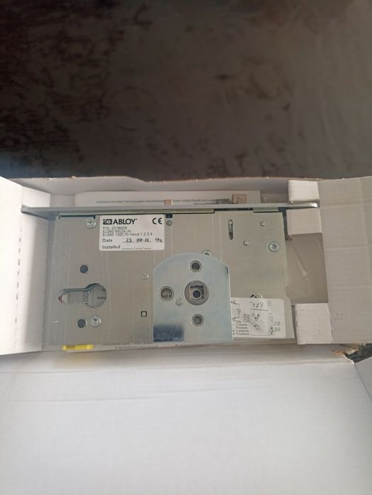 Zamek elektryczny ASSA ABLOY EL 560