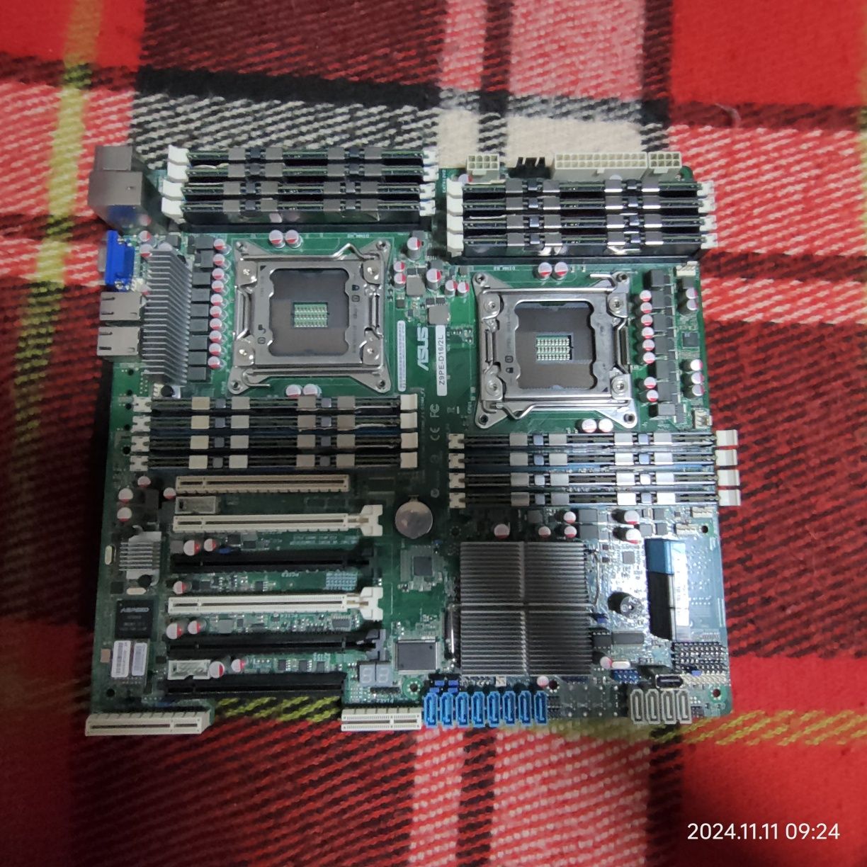Серверна материнська плата Asus z9pe-d16/2l