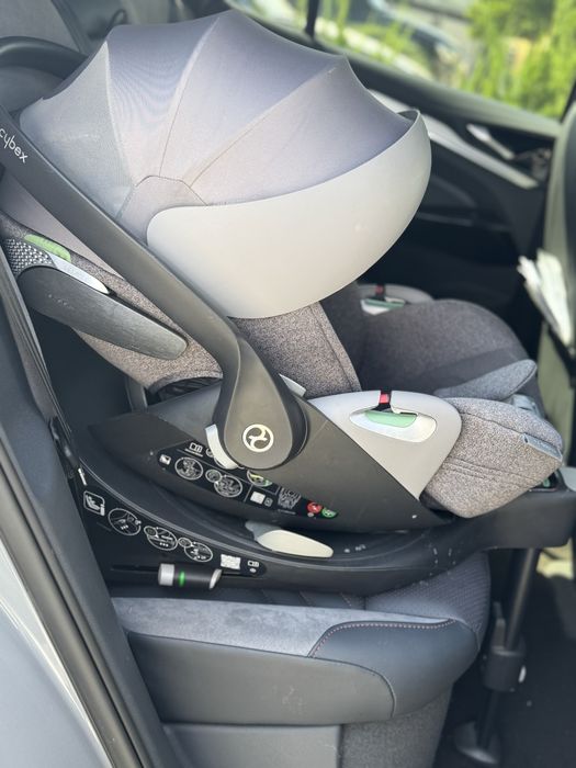 Продам люльку(автокресло) с базой cybex