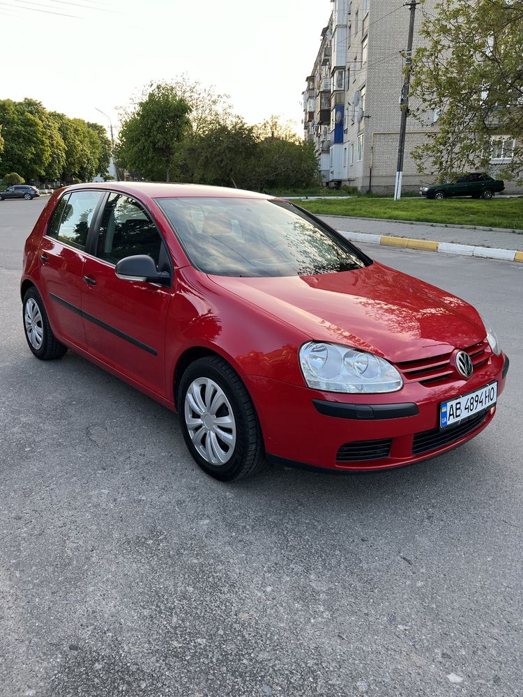 Volkswagen Golf 5 2007 (Mpi)