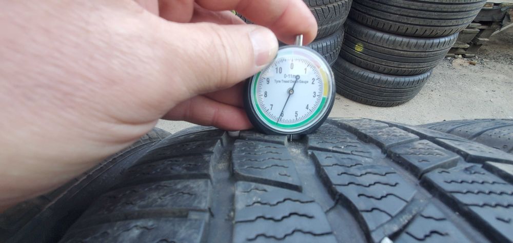 Зимові шини 235 45 R17 Continental TS830P France 4шт