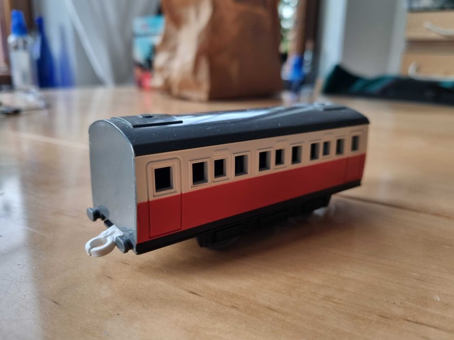 Tomek i Przyjaciele, wagon do pociągu pospiesznego, TOMY