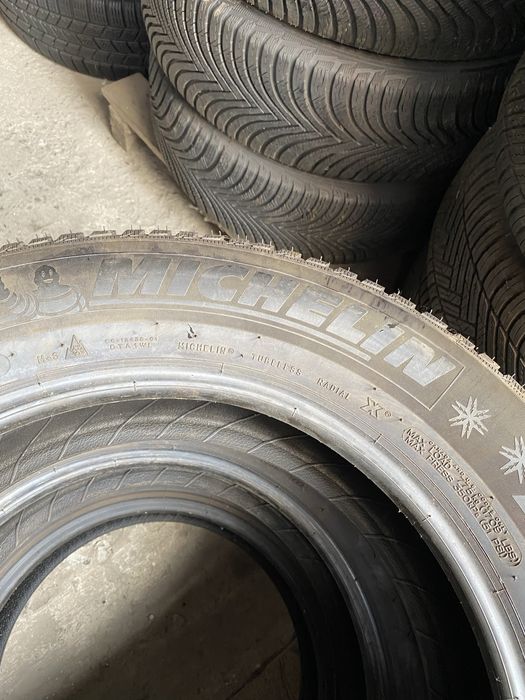Шини 215 65R17 99H Mechelin Alpin 5