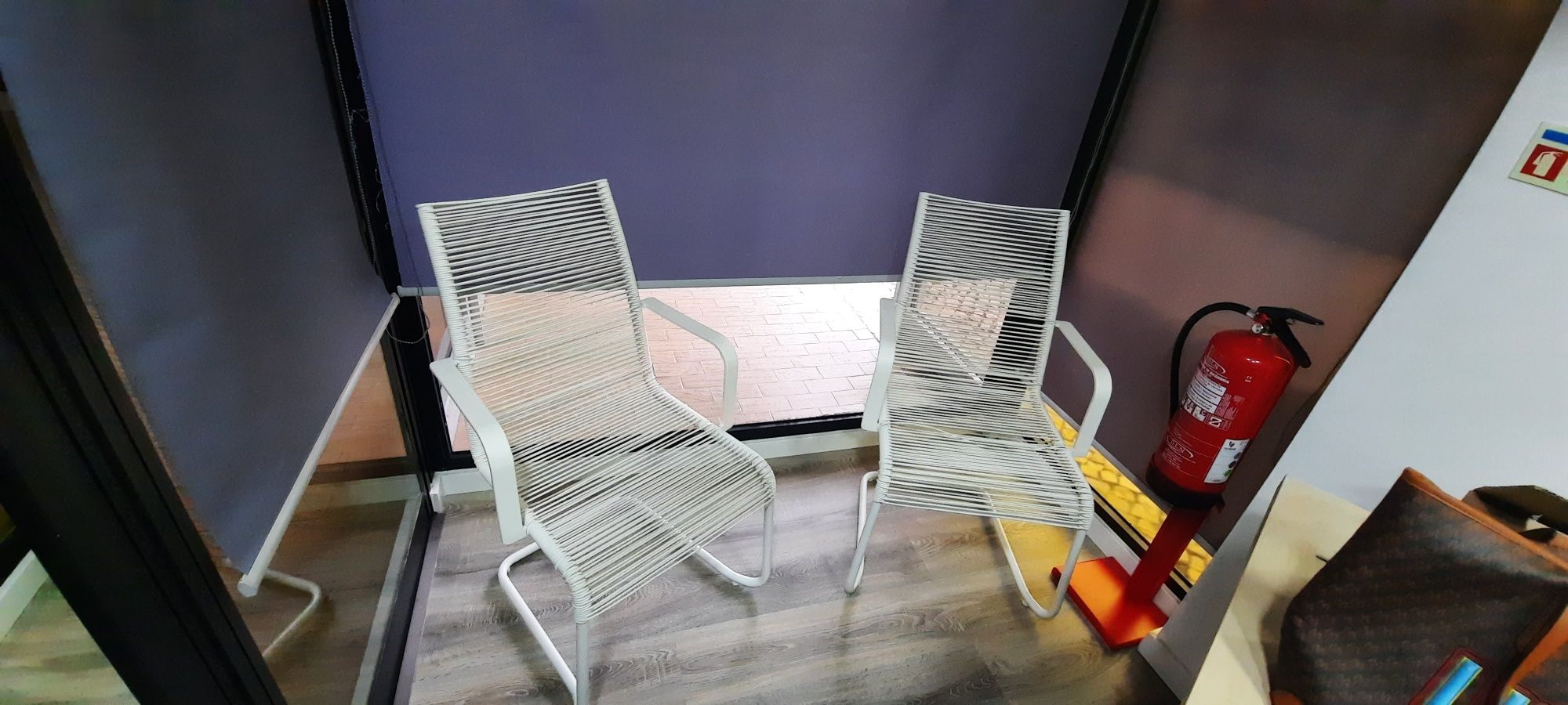 Cadeiras empilháveis ikea