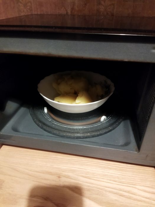 Микроволновка MIRTA