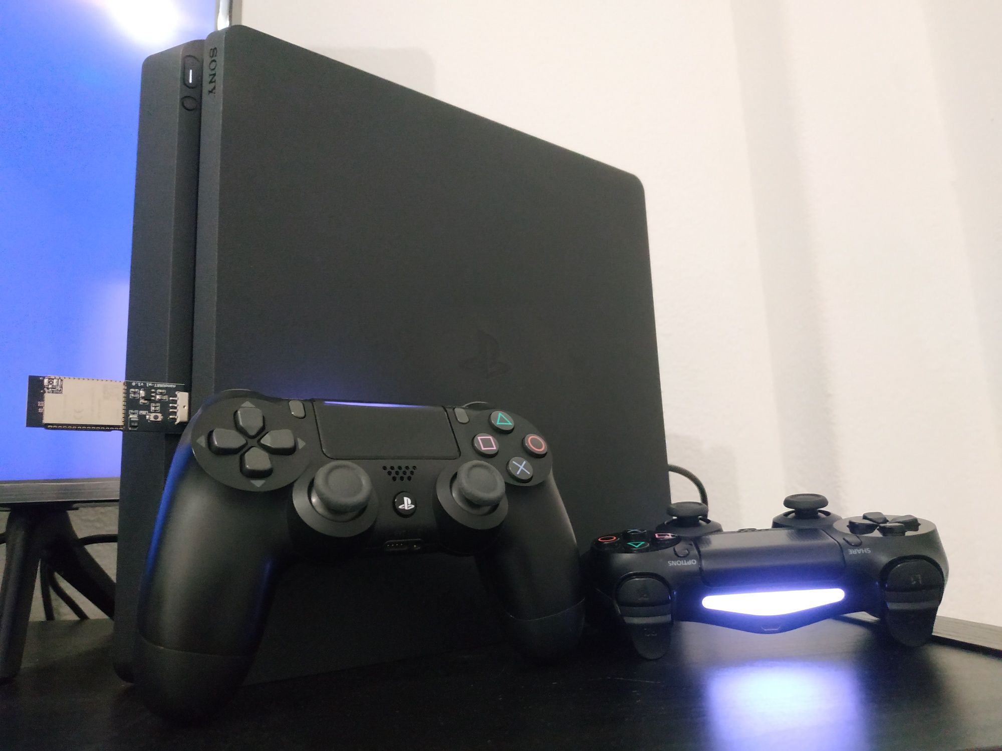 PS4 9.00 Desbloqueada 1TB GoldHEN PlayStation 4 Slim Como Nova