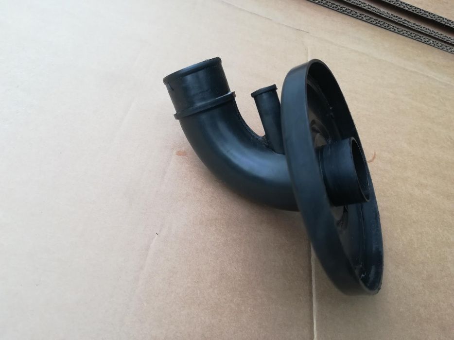 Fiatv126p pokrywa filtra powietrza super stan