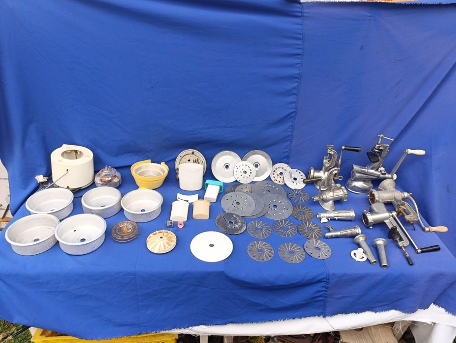 Советская чугунная алюминиевая мясорубка м'ясорубка СССР соковыжималка