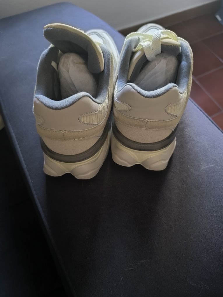 Tênis New Balance