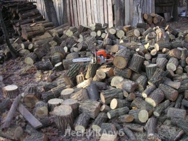 Колка,распилка,укладка дров