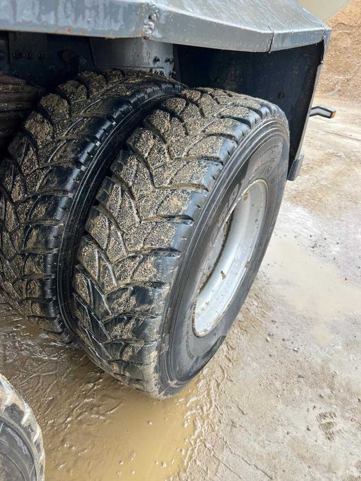 Samochód ciężarowy RENAULT WYWROTKA  2008 r.  8x4