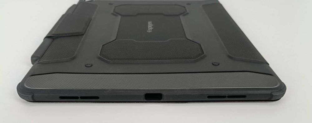 Etui Spigen Rugged ARMOR PRO ACS07669, iPad Air 13"