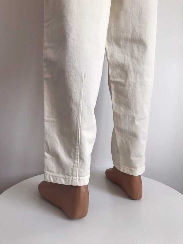 Białe kremowe nowe jeansy dzinsy meskie spodnie M