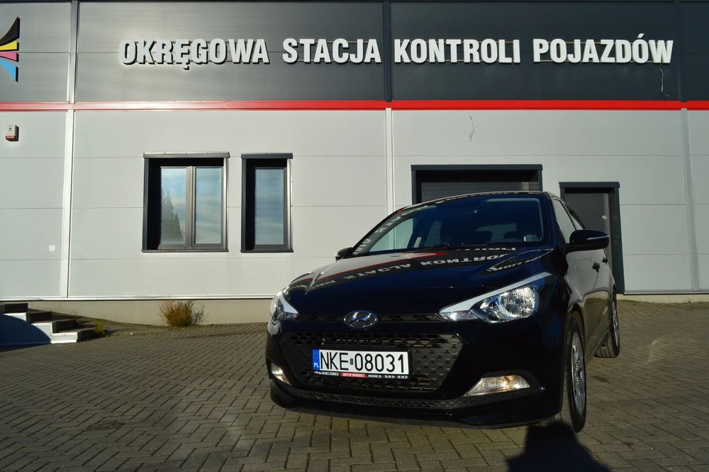 Hyundai i20 Śliczny 1.2 Benzyna Lift 2016 Rok z Niemiec Zarejstrowany 1 właściciel