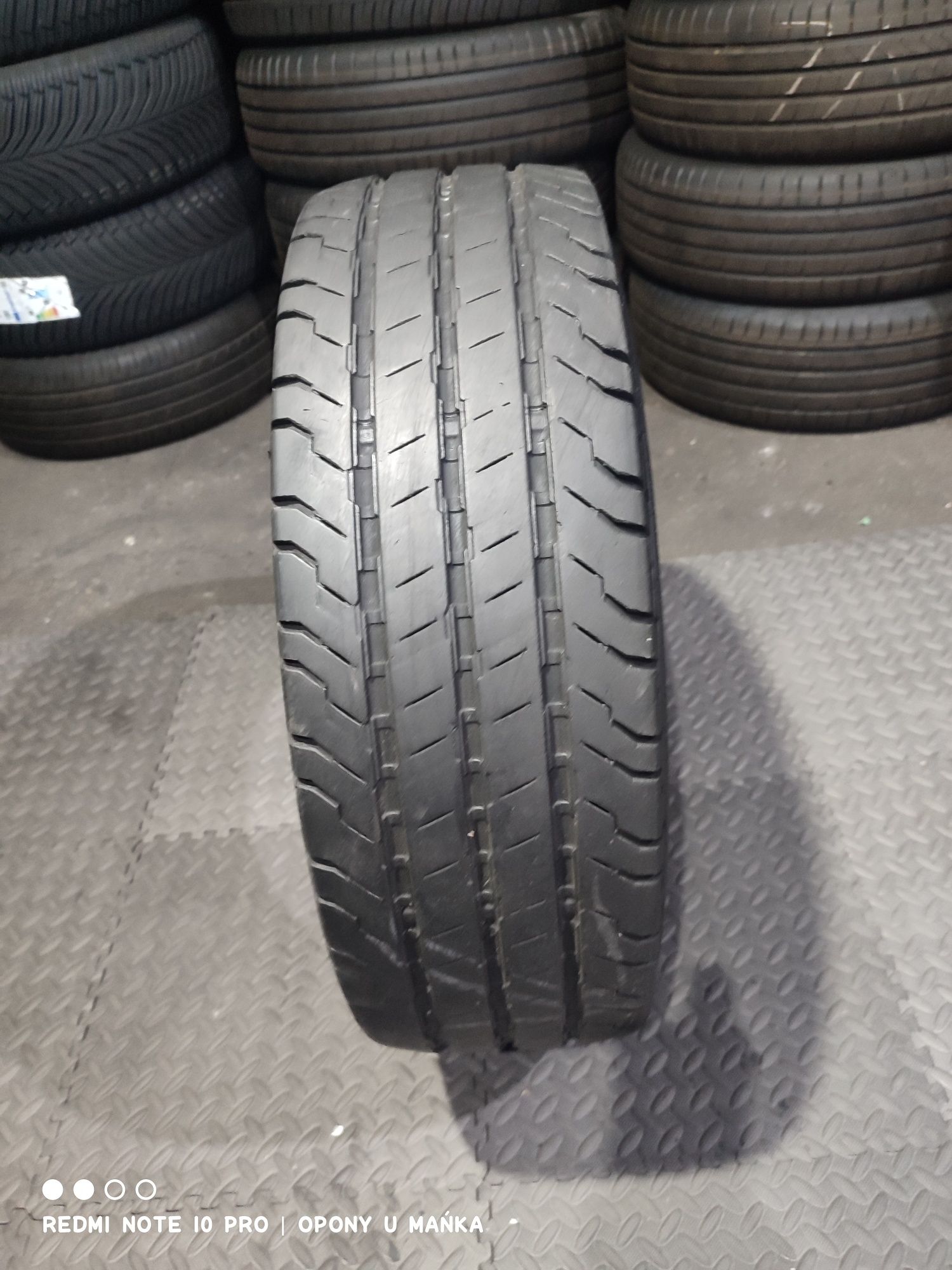 215/70/15C Continental ContiVanContact 100
