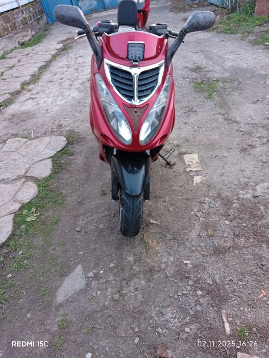 Продам скутер,F1,F50,Виктория,150, кубиков,на ходу.
