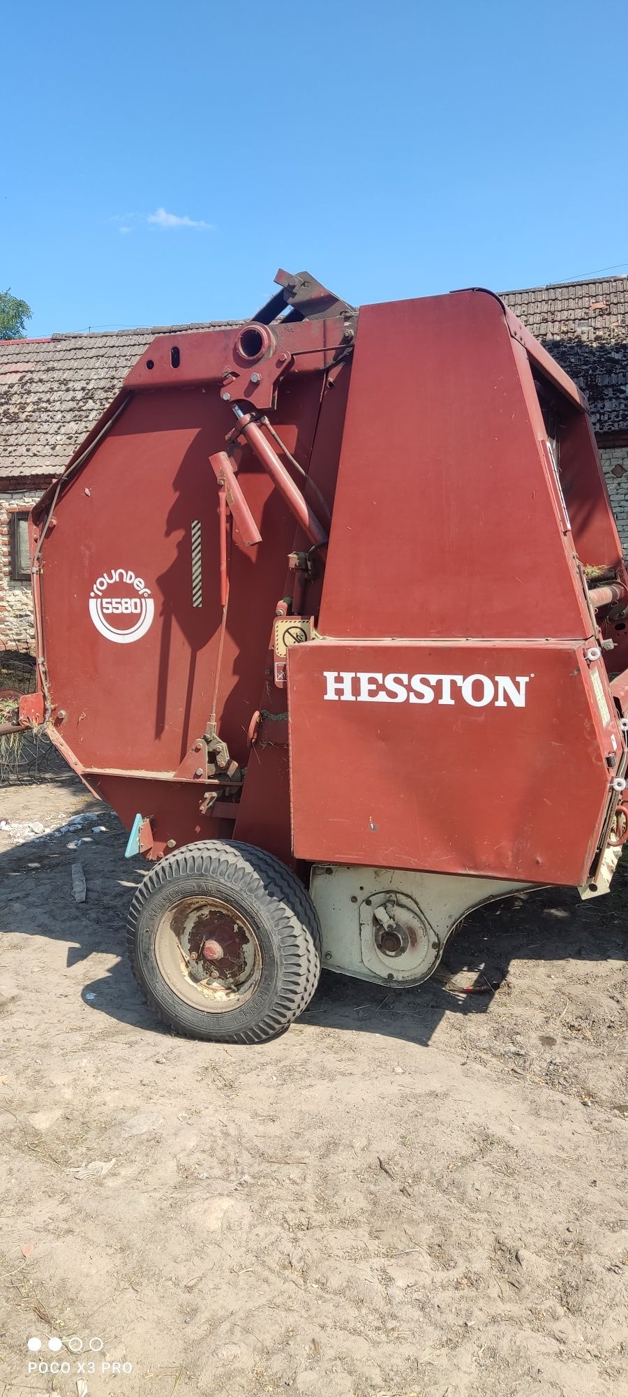 Prasa rolującą Hesston 5580